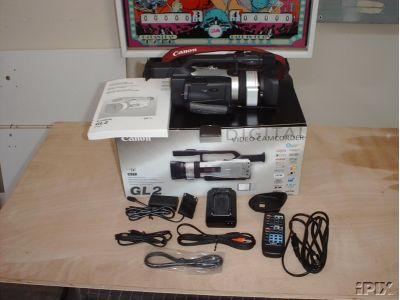 Gloednieuwe Canon Mini DV 3CCD GL2 Camcorder