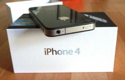 Unlocked iPhone 4G 32GB (Apple )...... 300Euro.