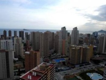 BELACHELIJK,  studio in Benidorm van 28 m� met terras van 30 m� en zeezicht