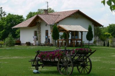 Hongarije Nagyk�r�s prachtige Villa met 2 ha. grond