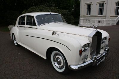 TROUWAUTO WITTE ROLLS-ROYCE SILVER CLOUD HUREN TE HUUR VERHUUR