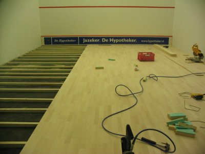 aanleg onderhoud renovatie reparatie squashbanen