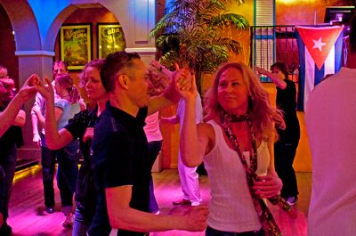 The Salsa Experience: Verras elkaar met een leuk uitje!