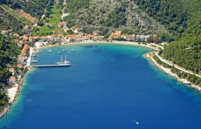 Building land, first row to the sea in Trstenik, Croatia