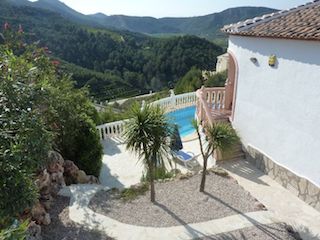 Costa Blanca vrijst. villa met prive zwembad