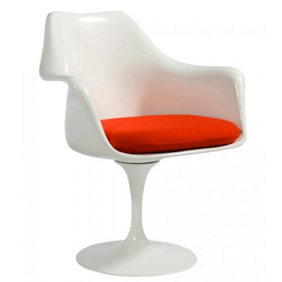 Eero Saarinen Tulip design stoel Nieuwe Eero Saarinen Tulip design stoelen met en zonder armleuning.