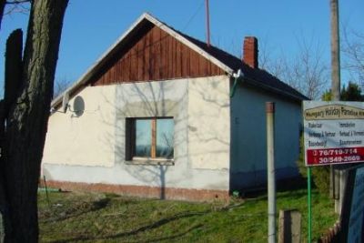 Hongarije nabij Tiszakecske gerenoveerde boerenwoning